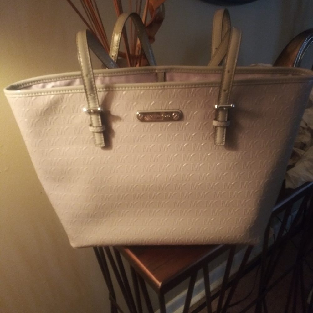 Michael kors tote